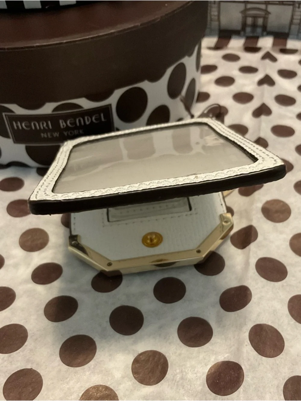 NWT Henri Bendel Quinn Card Case Holder Key Chain Purse Charm w Dust Bag